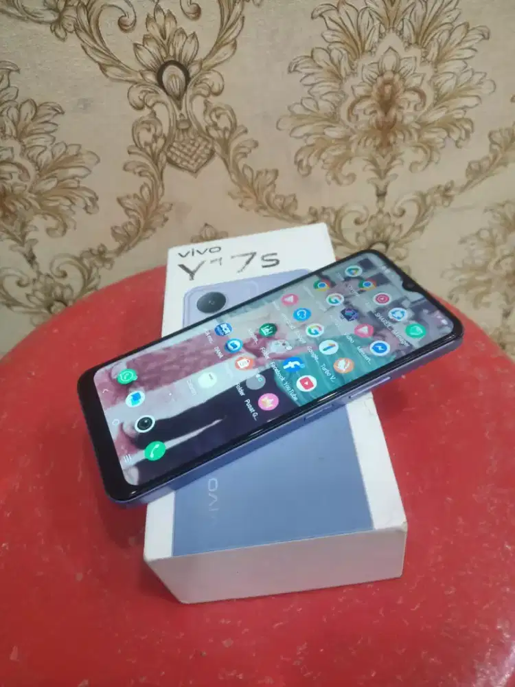 Vivo y17s ram 4/64 normal semua nya lkp