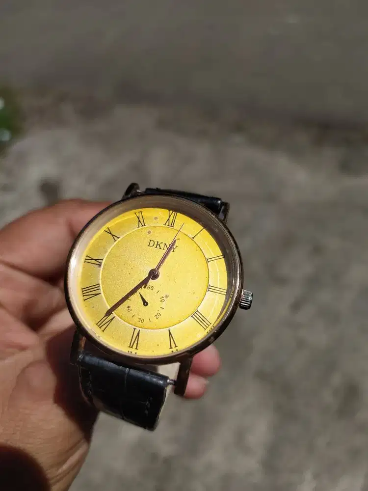 [BEKAS] Jam Tangan Analog DKNY