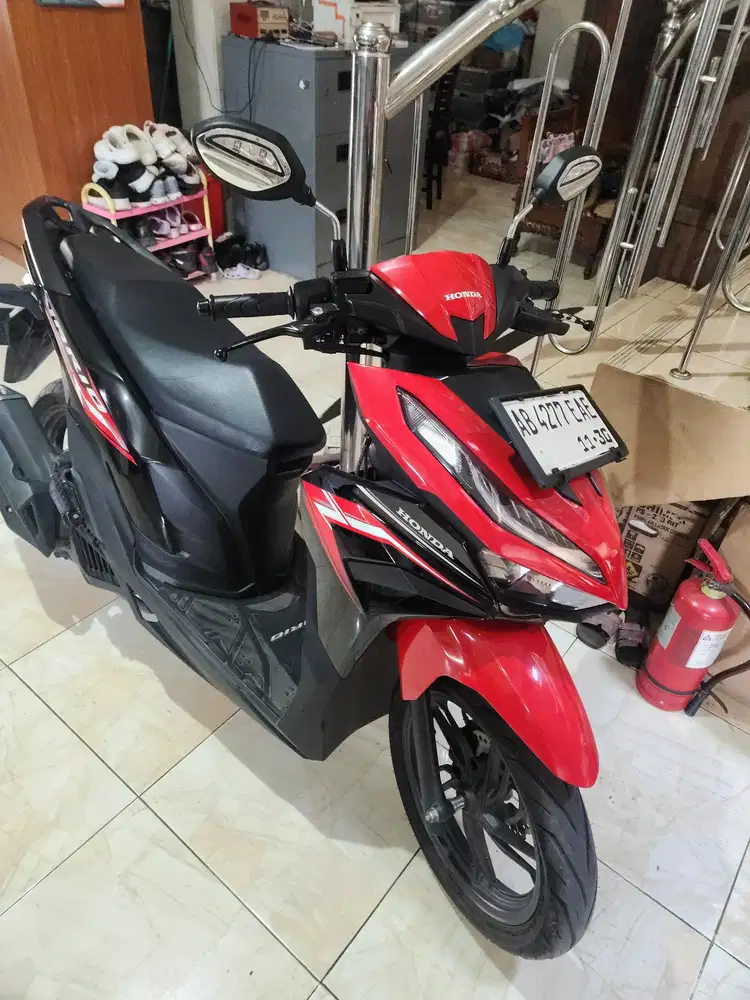 Vario 125 all new hitam merah 2025 Gbm