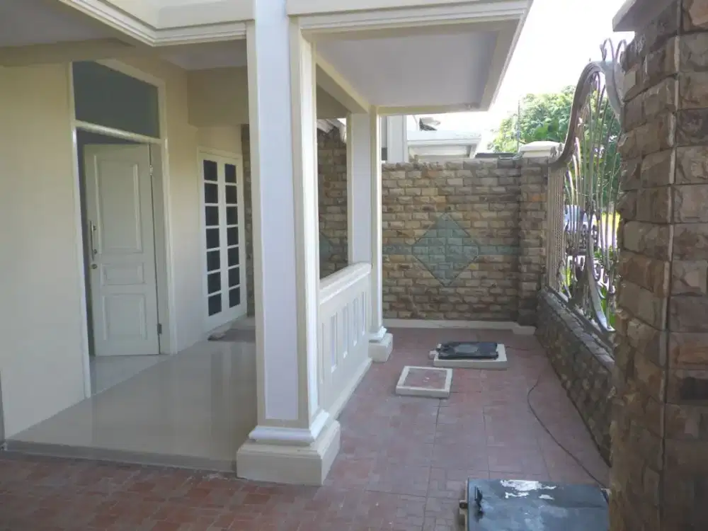 RUMAH 2 LANTAI LEBAR 9 METER DEKAT KENJERAN PAKUWON CITY MERR LEBAK