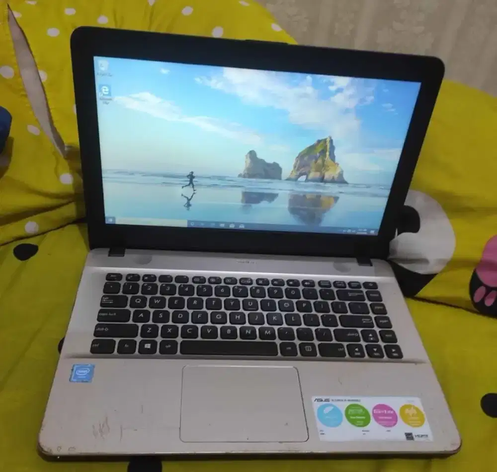 Laptop asus normal