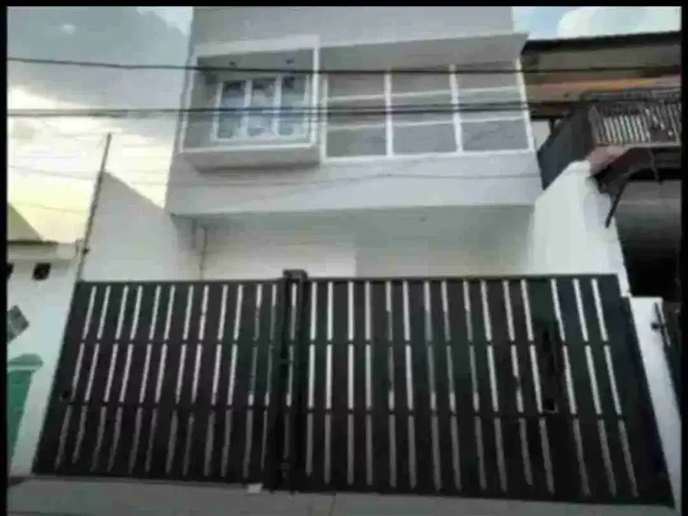 RUMAH KEREN DI HARAPAN 1 BARU BEKASI BARAT.