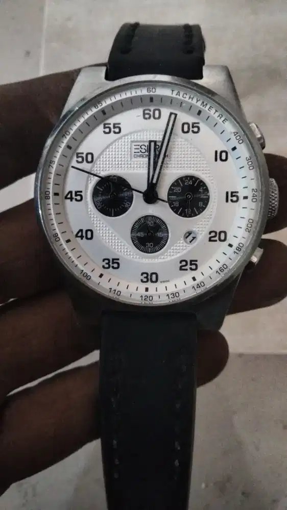Jam tangan bekas