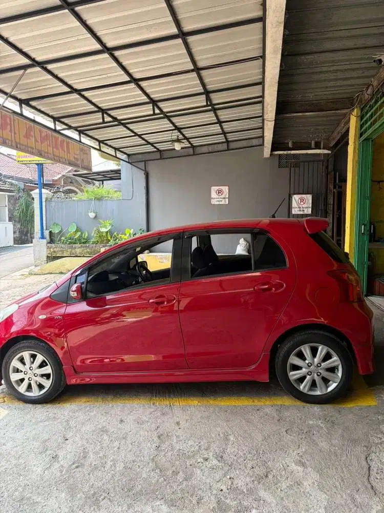 Toyota Yaris 2012 Bensin