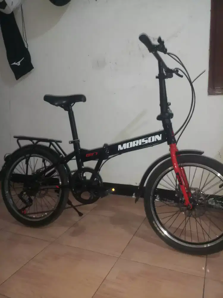 Sepeda merek Moris