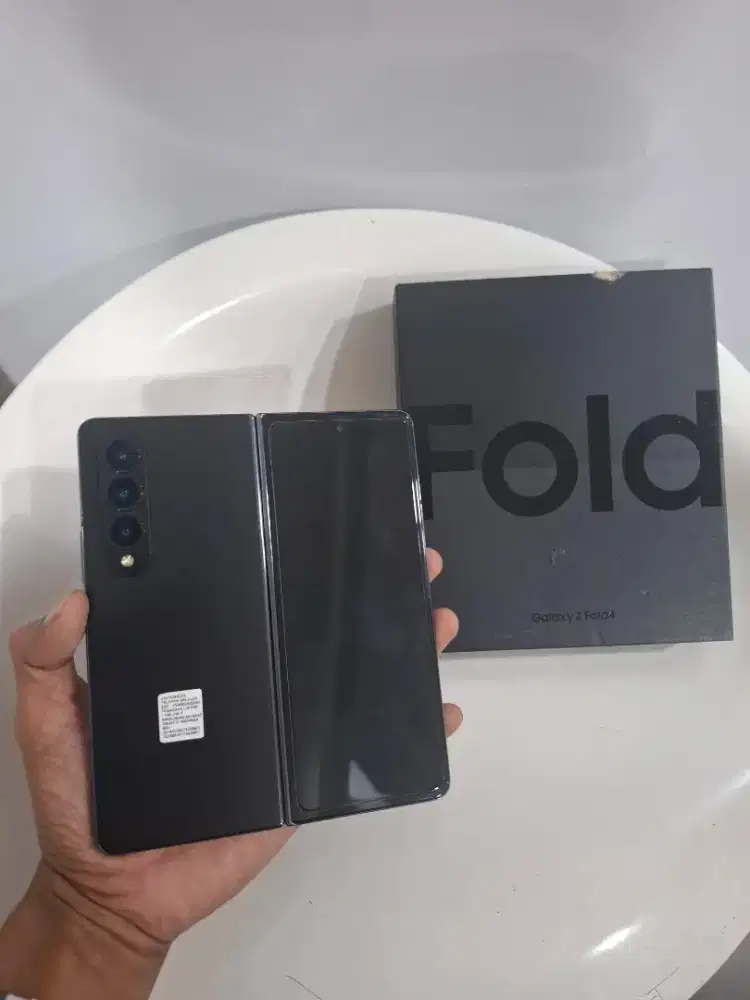 Samsung Z Fold 4 12/256gb sein phantom black