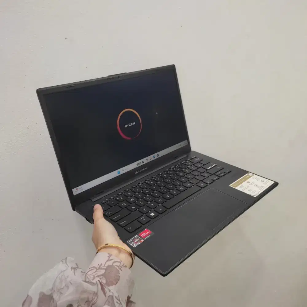 ASUS VIVOBOOK GO E1404FA AMD RYZEN 3 7320U RAM 8 GB SSD 256 GB FULLBOX