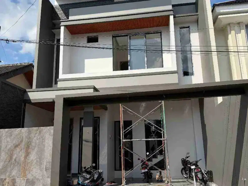 Rumah Tropis Kontemporer Di Purwomartani