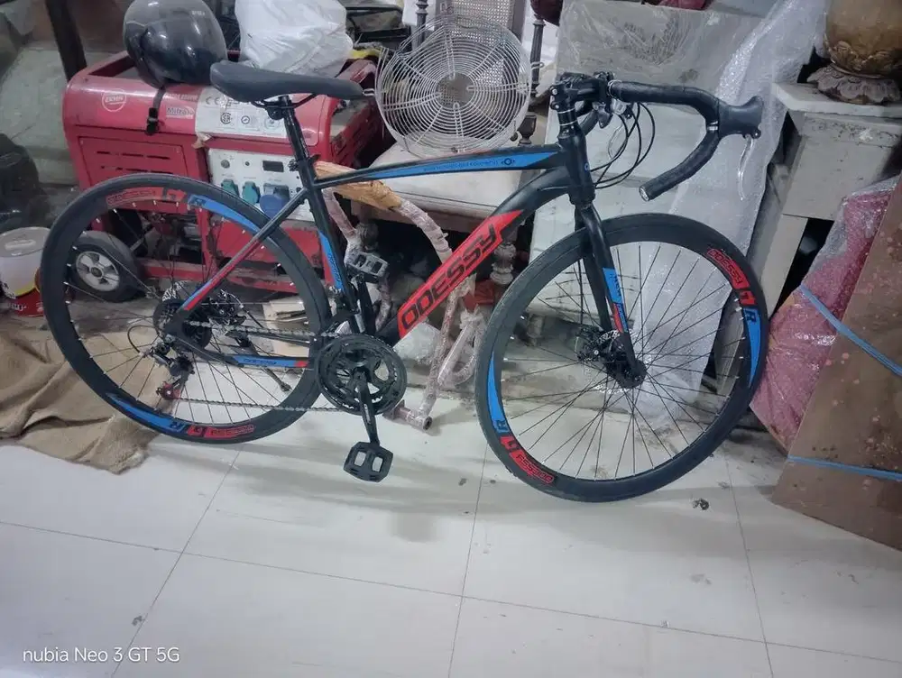 Sepeda Roadbike Odessy