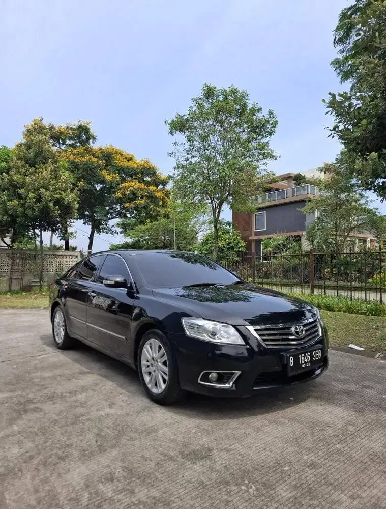 TOYOTA CAMRY V 2.4 AT 2011