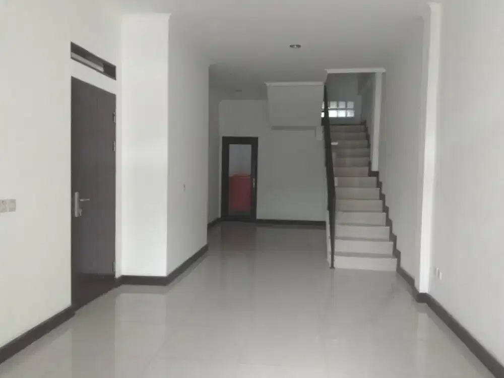 Rumah minimalis 2 LT Turangga Buahbatu dekat SMAN 8 Bandung