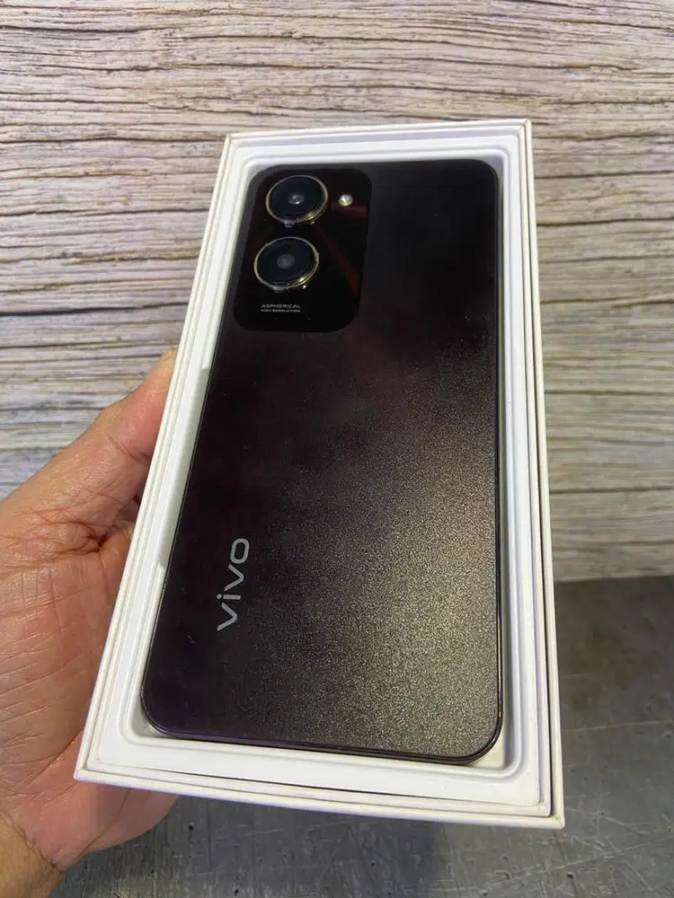Second VIVO Y18 4/128gb COKLAT BATIK Mantapp