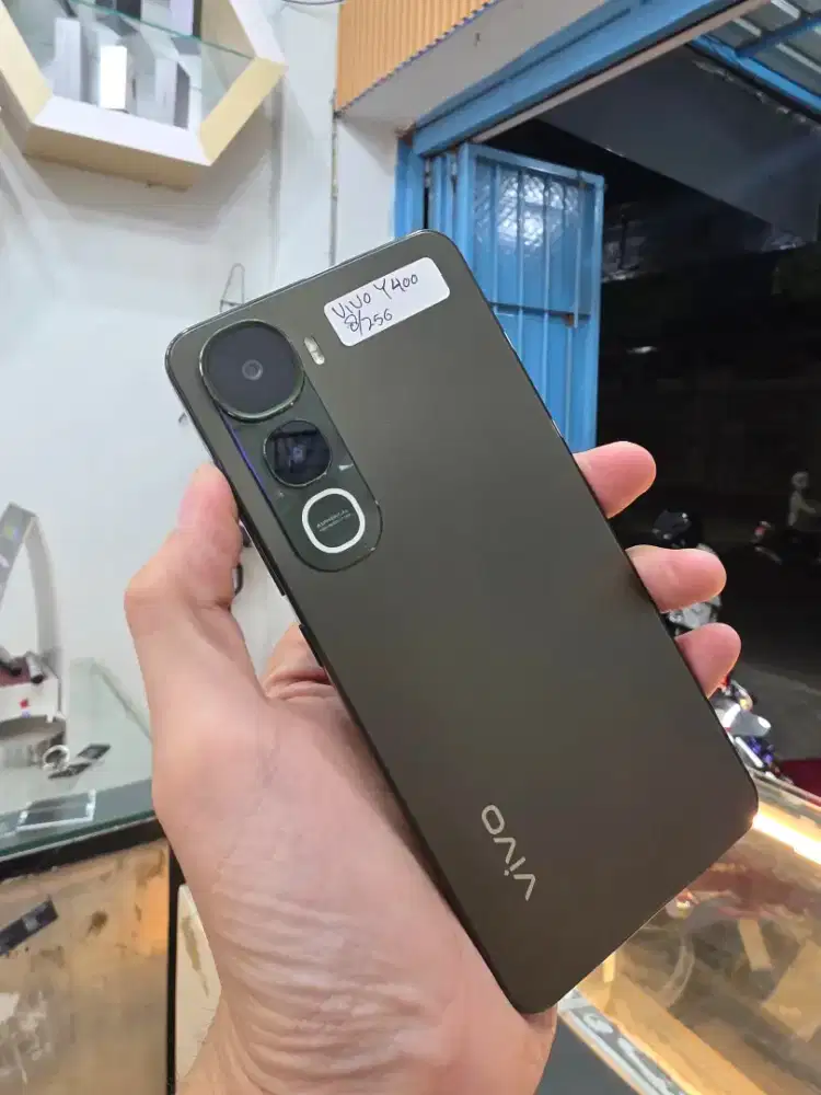 Vivo Y400 8/256
