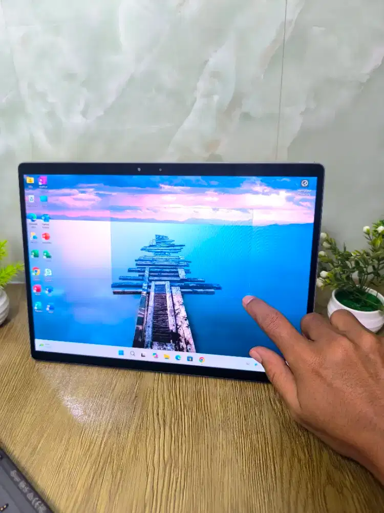 DELL LATITUDE 7320 Detachable 2in1 TouchScreen Core i5-11 RAM 16/256