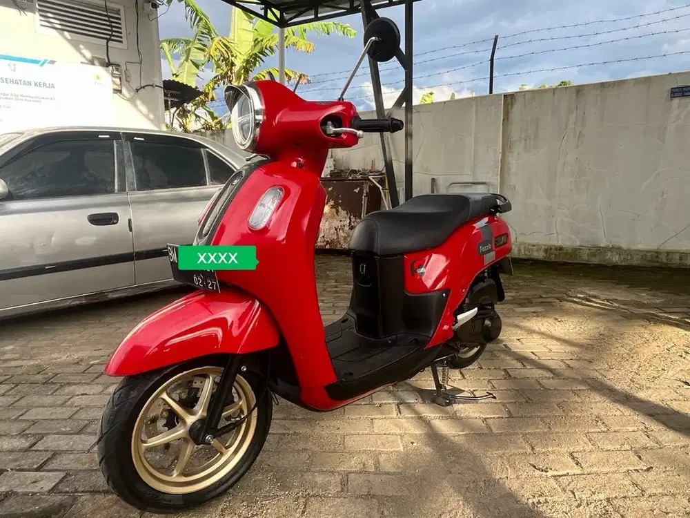 Fazzio 2022 merah menyala