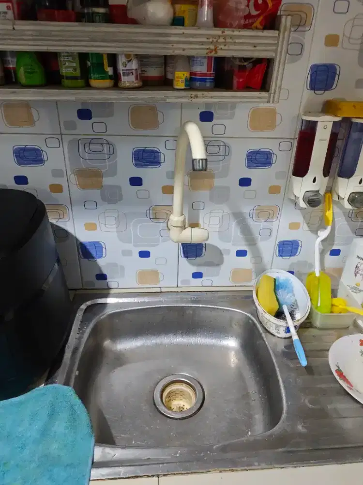 Asisten Rumah Tangga Menginap