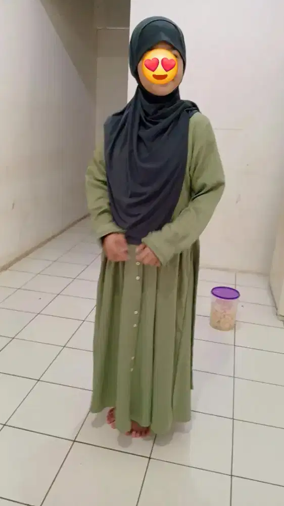 Baju dan kerudung