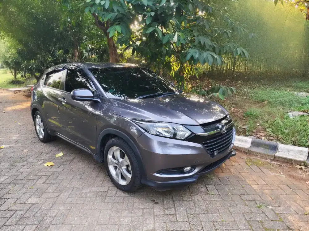 Honda HRV E 2016 AT Low KM!