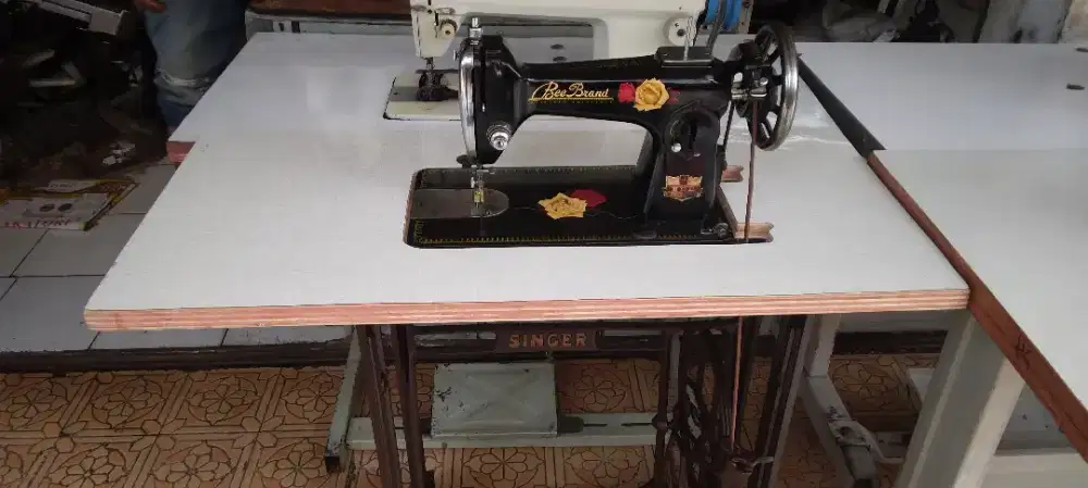 Di jual mesin jahit klasik