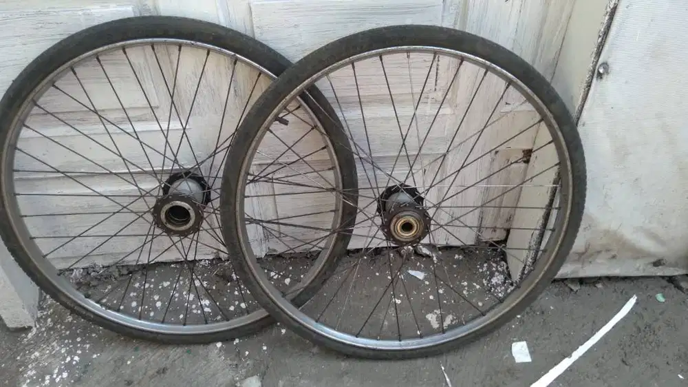 Velg ban becak araya