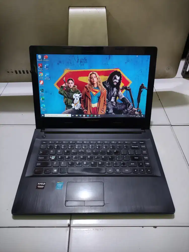 Laptop Lenovo Core i5 gen 4 RAM 8GB, SSD 128GB, VGA AMD, Bergaransi