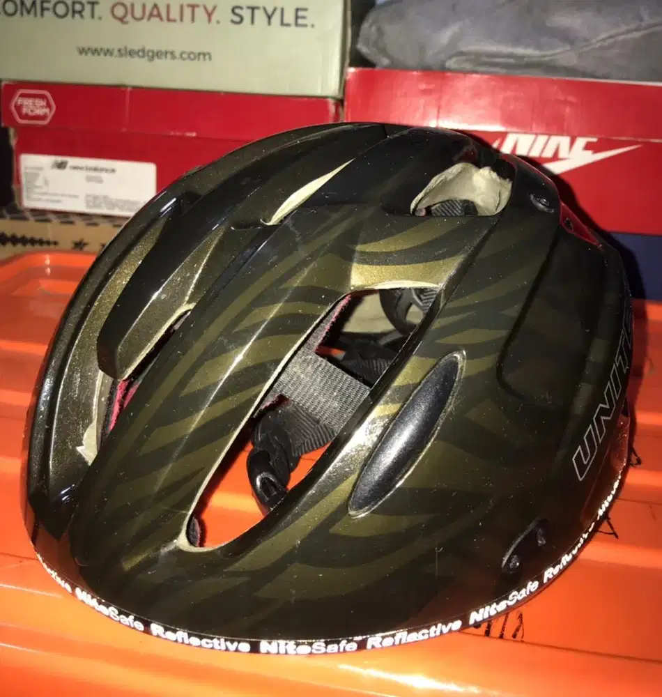 2 Helm ; United & MXL