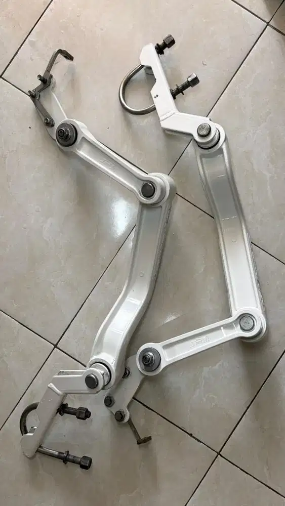 Balance Arm Original JS1 thailand Belakang Fortuner VRZ/TRD/GR