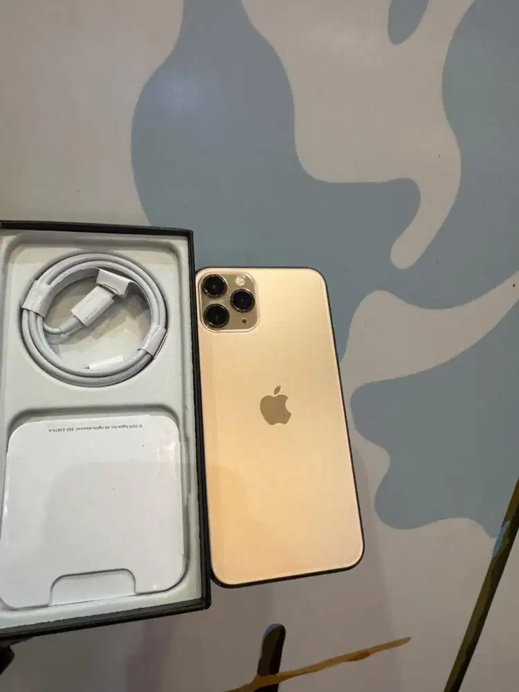 Iphone 11 pro 256gb cuma baru satu