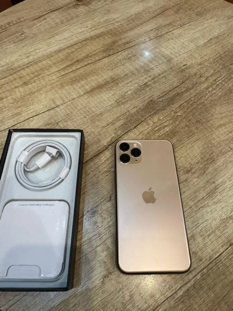 Iphone 11 pro 256gb memang warna gold baru