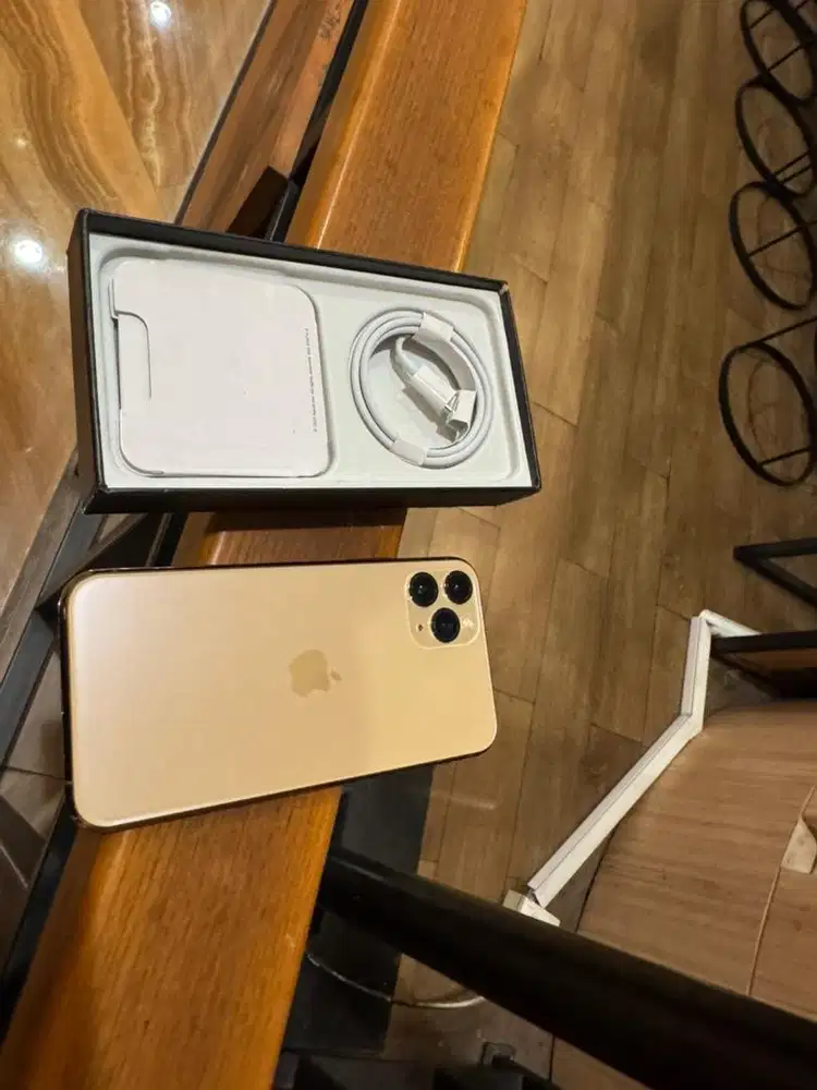 Iphone 11 pro 256gb selama masih ada baru
