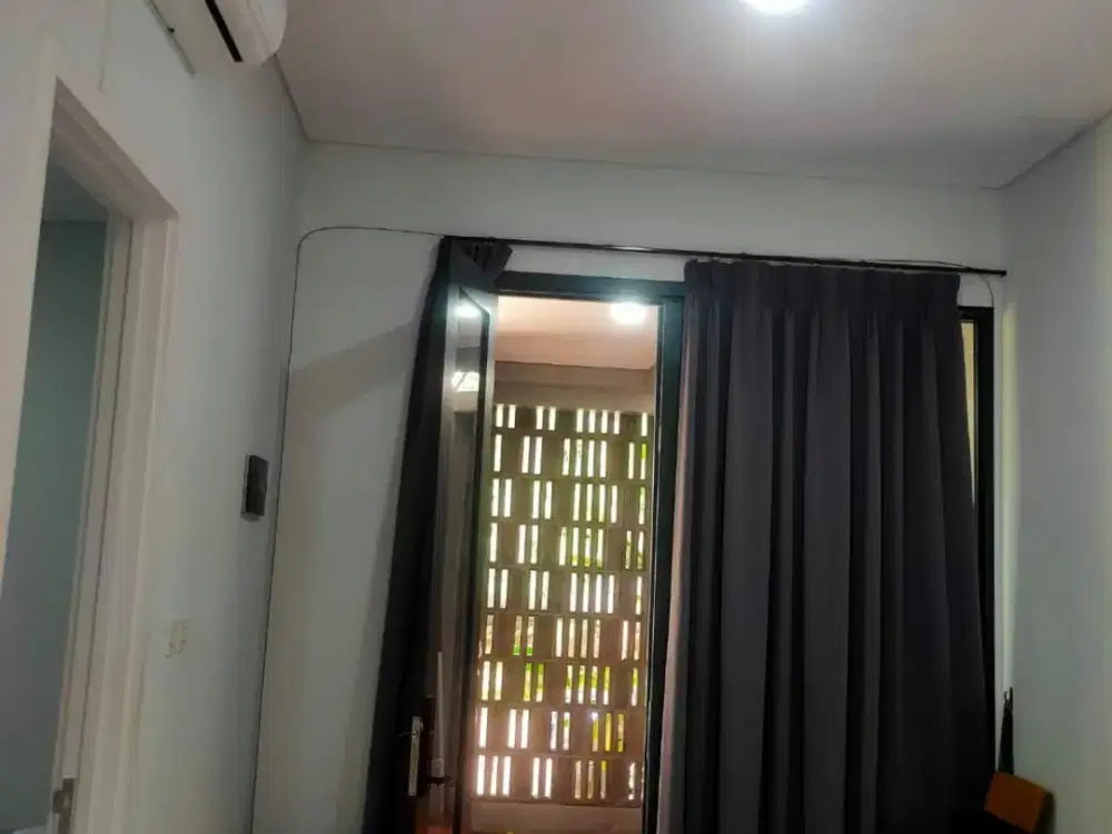 DISEWA RUMAH FULL FURNISHED - DISCOVERY BINTARO