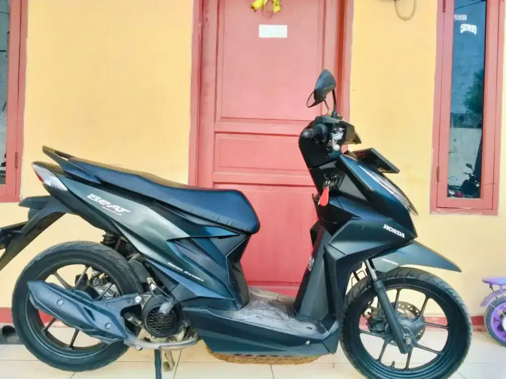 Honda Beat Deluxe tahun 2021 mulus sekali komplit