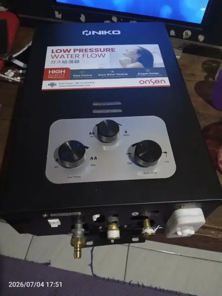 Water heater gas