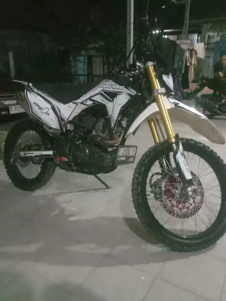 Dijual motor Honda CRF 2019