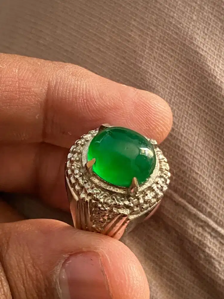Batu Natural Giok Burma