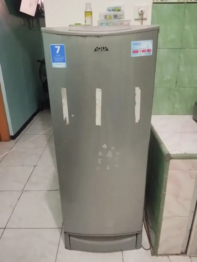 Kulkas Aqua 1 pintu