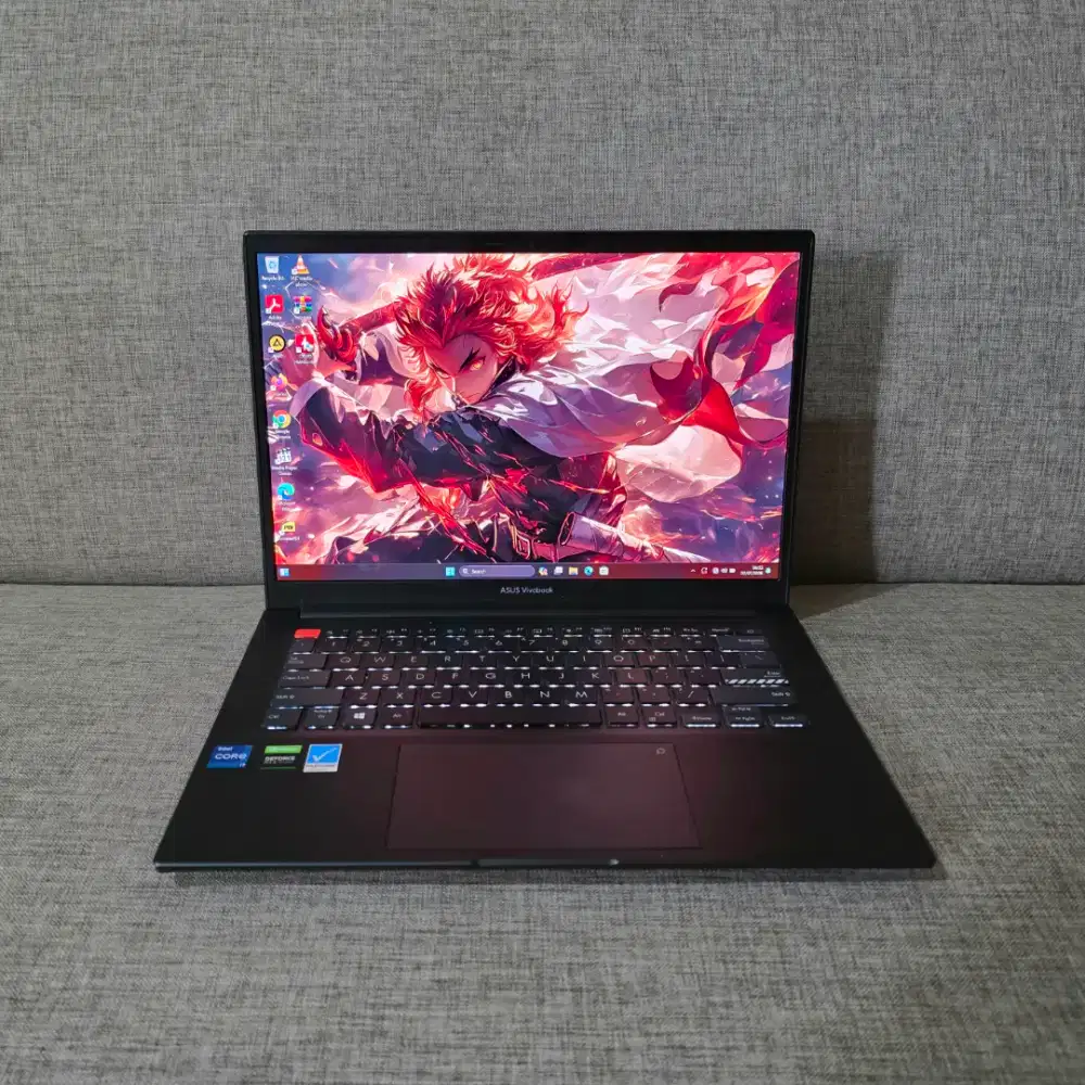 Asus OLED Core i7 RTX3050 RAM 16GB Layar 3K Super Tajam