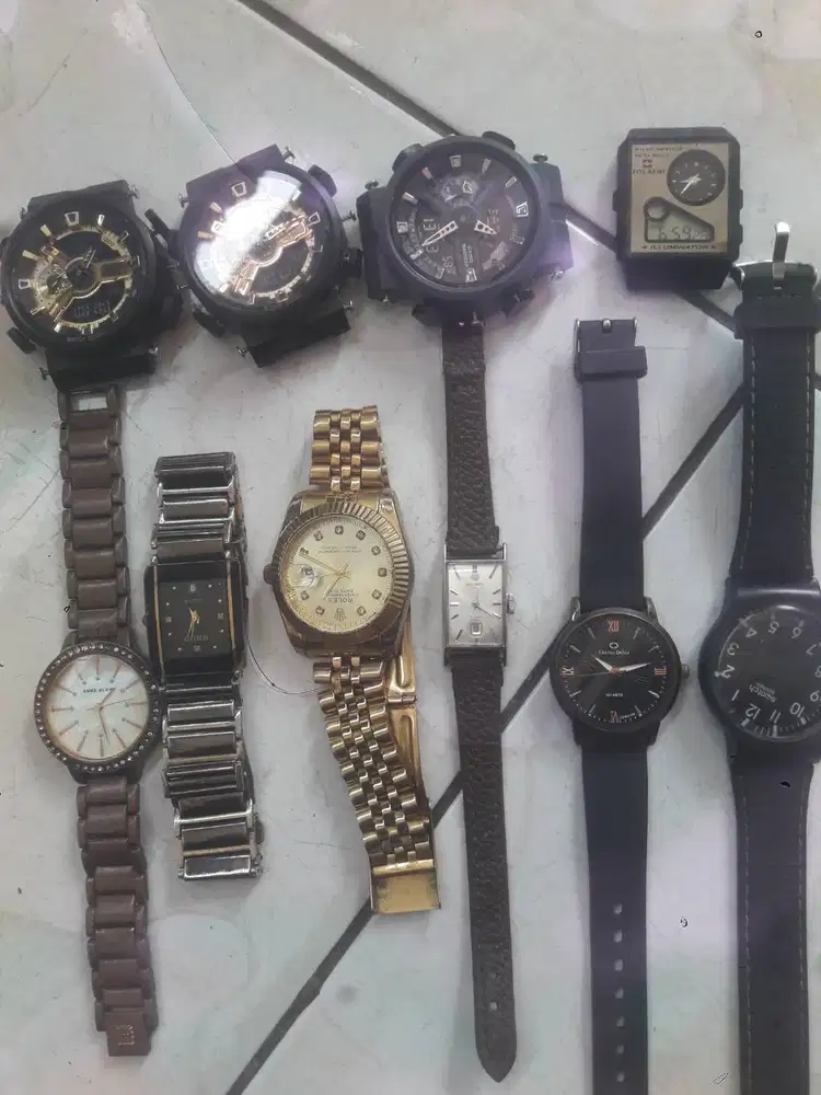 Borong jam ori ada 10