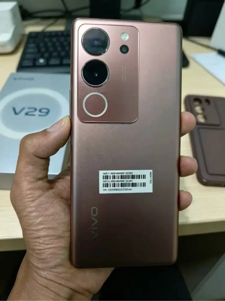 Vivo V29 5G (Ram 8/256) Nominus & Fullset.