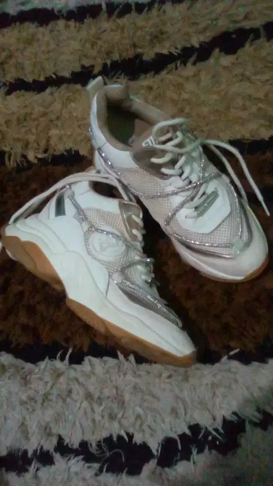 Sepatu original