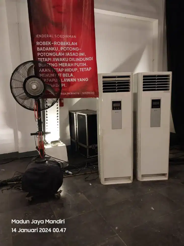 Sewa AC Standing 5PK, Tenda Kerucut, Kipas Blower Air, Kursi Futura