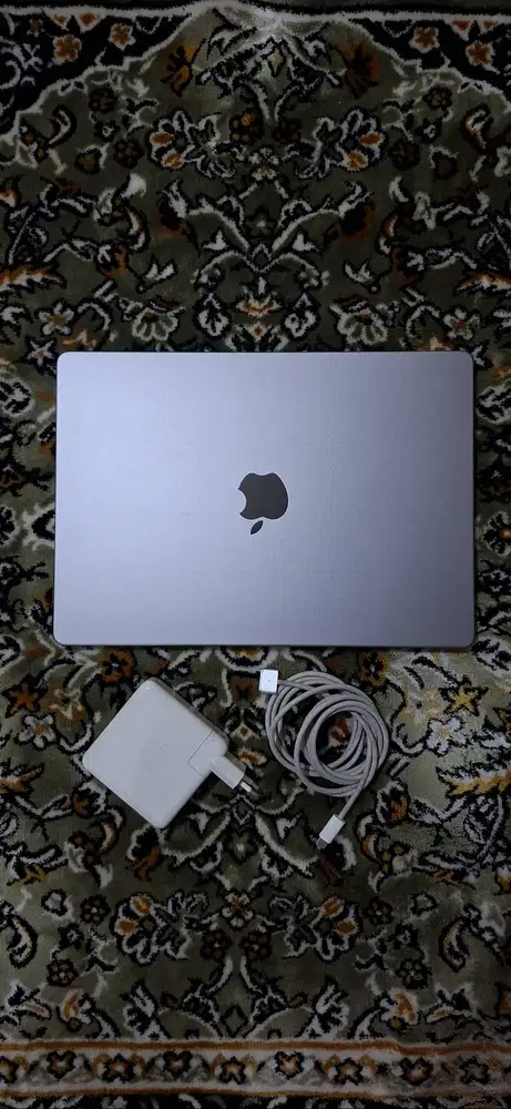WTS Apple MacBook Pro M1 14 inch (2021)