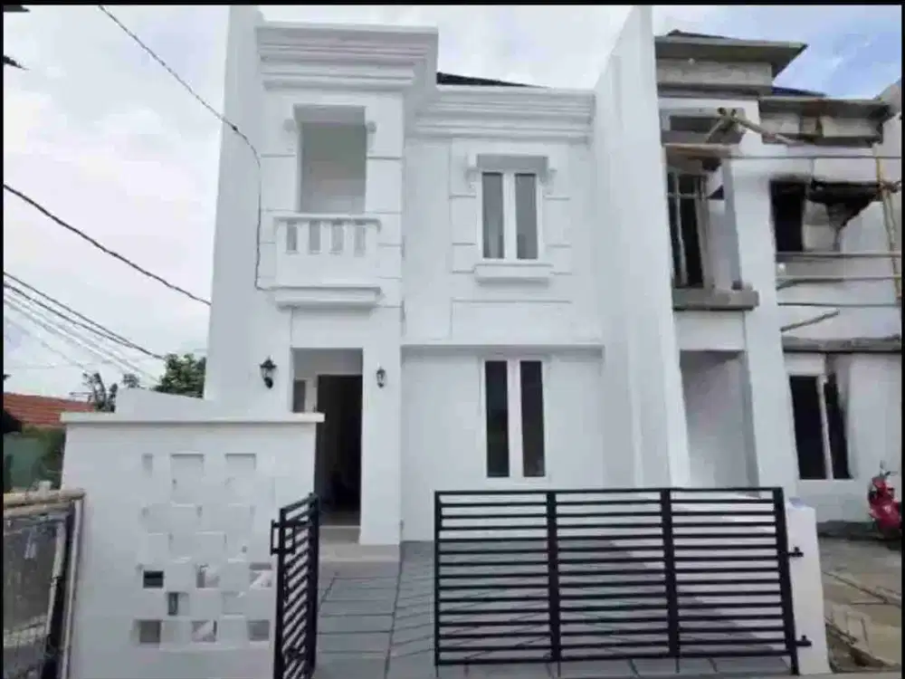RUMAH GANTENG BARU JADI DAN SIAP HUNI!!