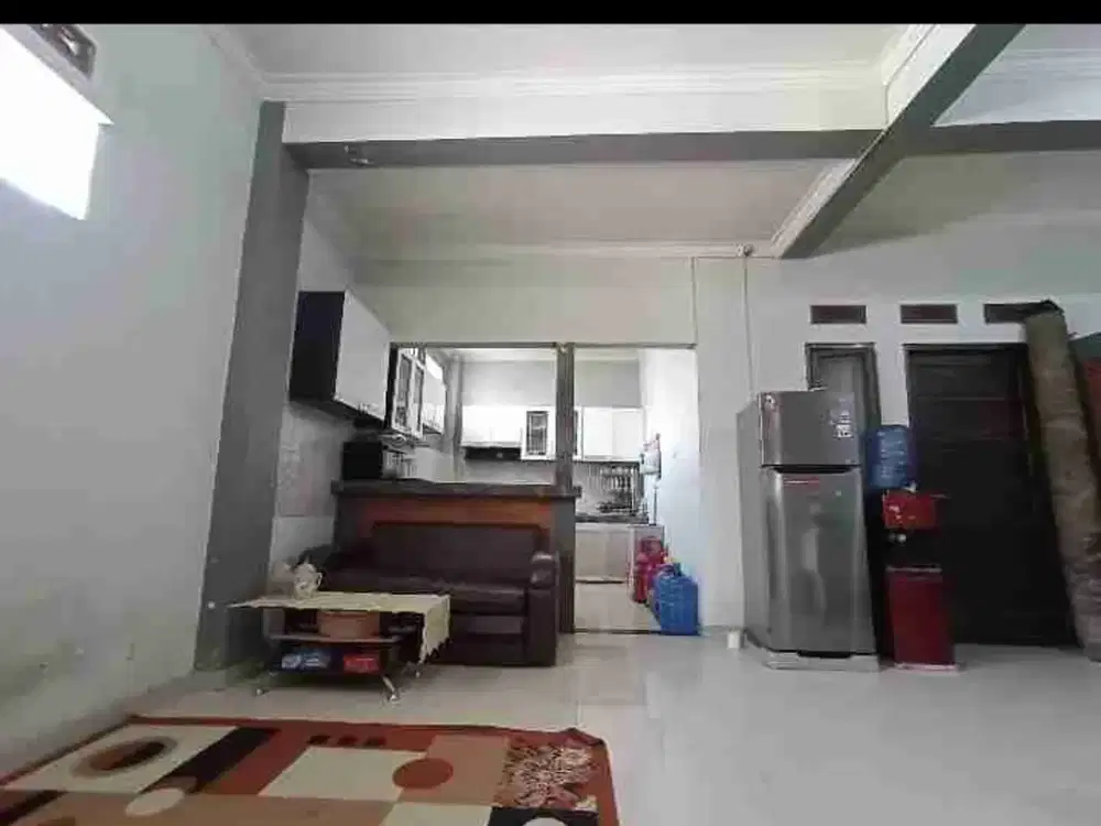 Rumah 2 Lantai