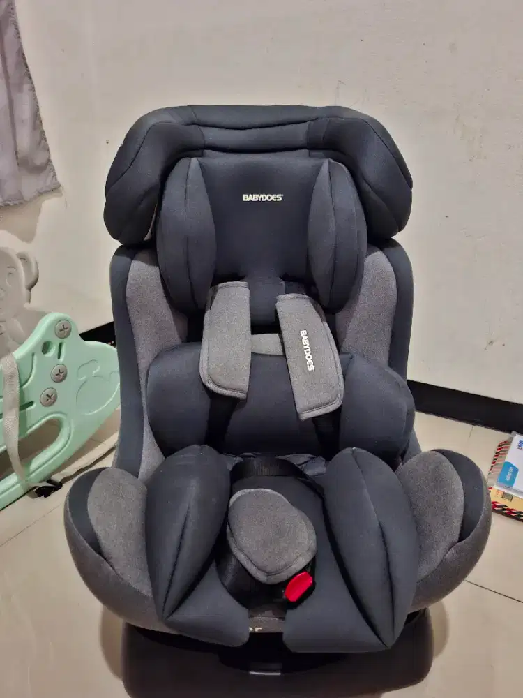 Car seat baby babydoes