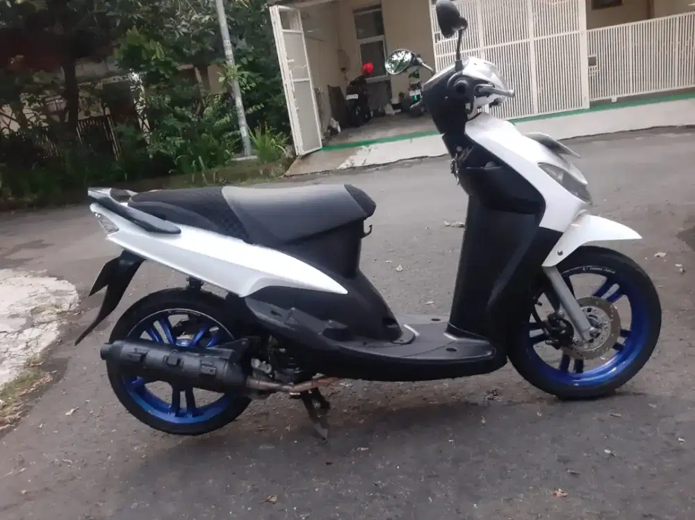 Di jual Yamaha Mio Smile 2010 putih