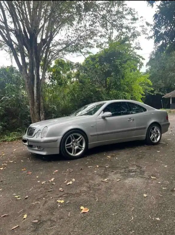 Mercedes-Benz CLK230 1999 Bensin