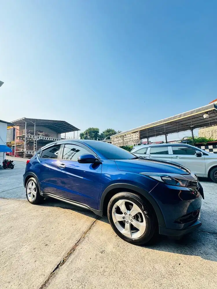 Honda HRV 1.5 E AT MATIC 2015 UPGRADE SUNROOF DLL