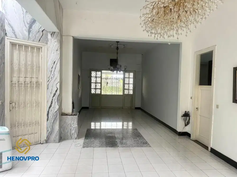 Dijual  Rumah Cantik Lokasi Tenang dan Elit di Menteng Jakarta
