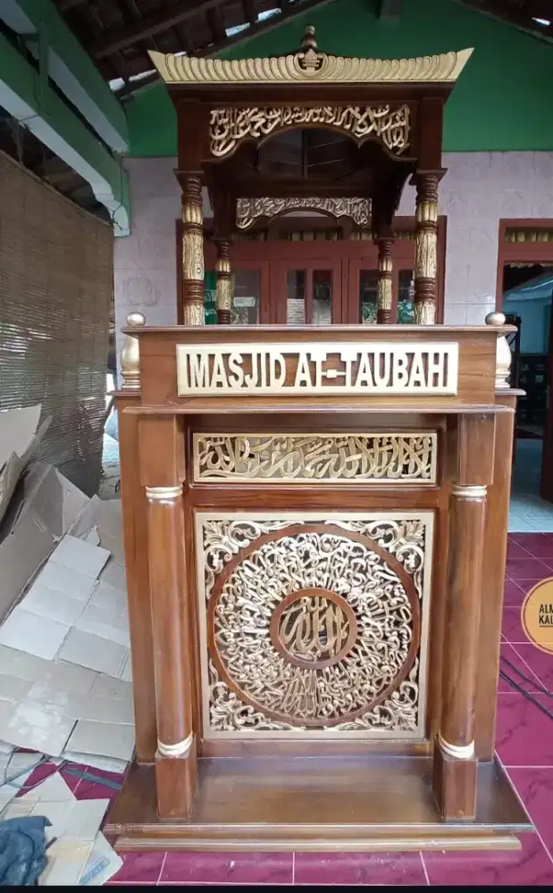 Mimbar masjid kubah atap mimbar masjid khotbah
